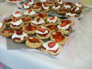 Yummy scones, cakes and some sunshine at the PTA Cake Sale and Coffee Morning